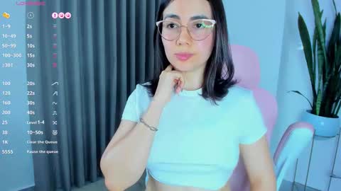 Sara online show from March 25, 9:54 pm