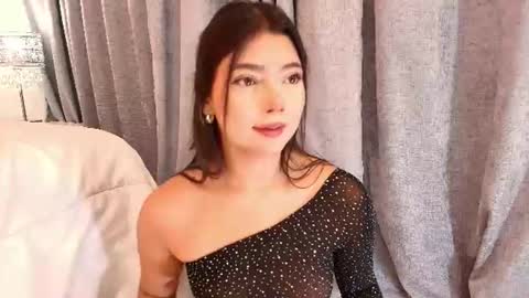 sara_owens7 online show from July 14, 1:42 am