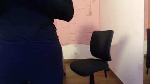 Sara online show from February 19, 8:08 pm