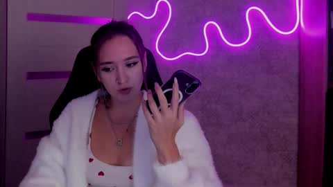 Sara online show from October 2, 7:01 pm