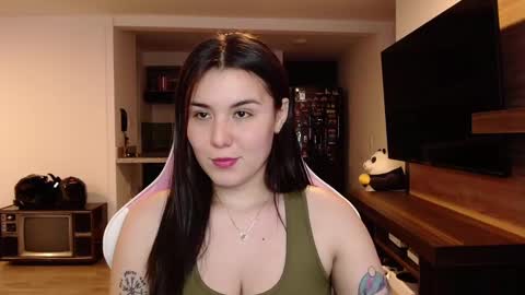 Sara online show from December 6, 5:38 pm