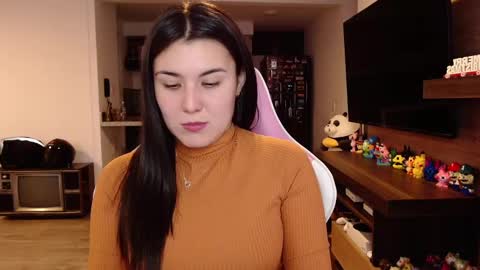 Sara online show from December 13, 7:53 pm