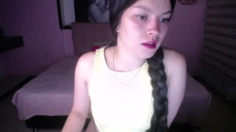 sara_valderrama_ online show from December 1, 12:36 pm