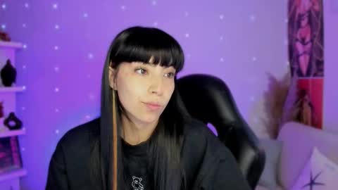 Sara online show from December 1, 10:41 pm