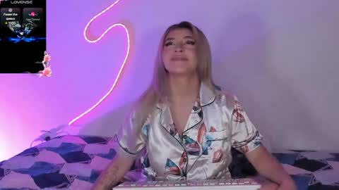 saradiazxxx online show from May 25, 8:09 am