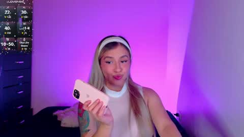 saradiazxxx online show from June 23, 7:05 am