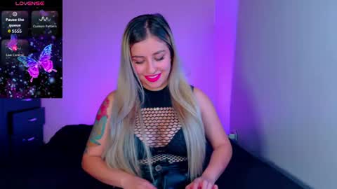 saradiazxxx online show from June 19, 7:47 am