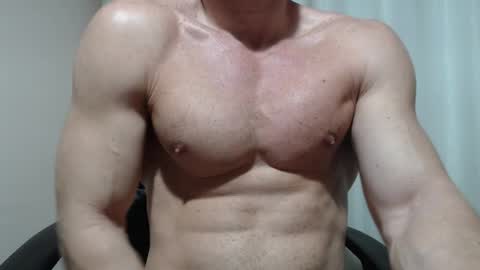 saradorj92 online show from March 23, 1:32 am