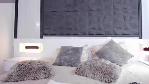  Sara Gomez  online show from February 26, 4:16 pm