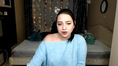 Yours Sarah online show from February 23, 4:24 pm