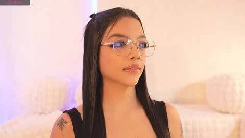       online show from February 11, 7:05 pm