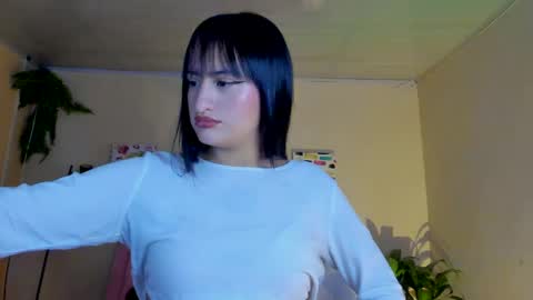 Sarah Ramirez online show from February 20, 2:35 pm