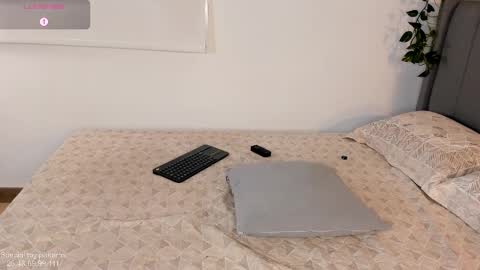 sarah_rayy online show from March 11, 10:31 pm