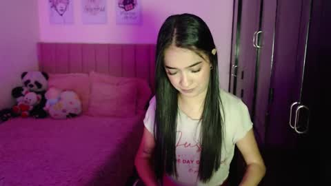 Sarah online show from February 6, 1:38 am