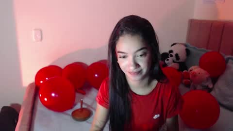 Sarah online show from December 5, 1:11 pm