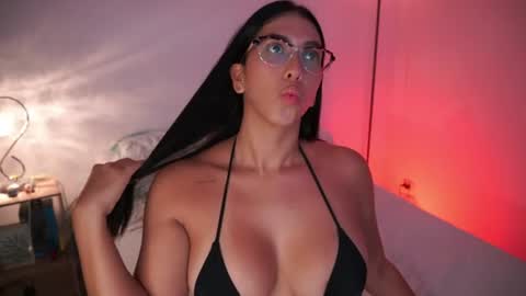 Sarah and Erik online show from June 19, 2:39 am