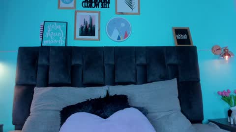 Sarah Evans online show from February 26, 1:46 am