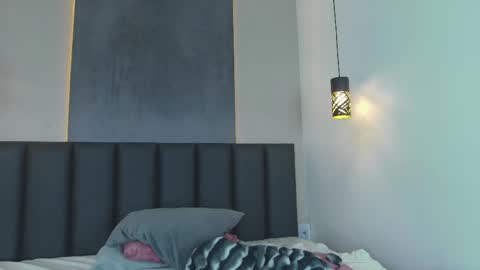 Sarah Evans online show from March 12, 9:44 am