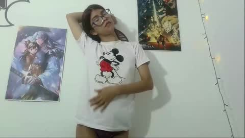 Sarah  online show from February 6, 7:18 pm