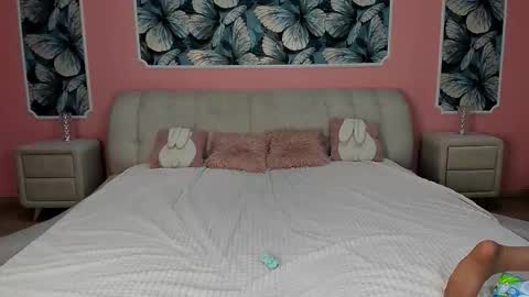 sarahwantslove online show from March 5, 10:19 pm