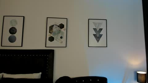 Sara online show from March 17, 11:59 am