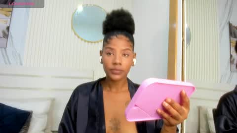Sara Lewis online show from July 11, 11:57 am