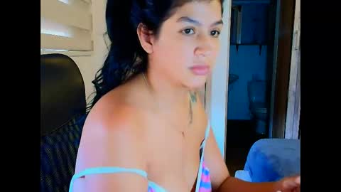 saramantha09 online show from April 11, 8:35 pm