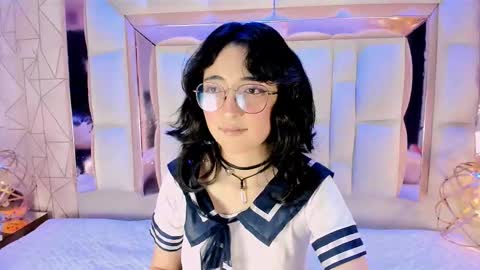 sara  online show from November 3, 5:52 am