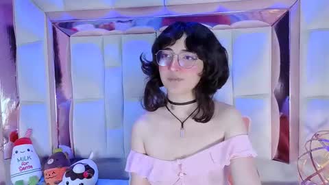 sara  online show from March 6, 6:23 am