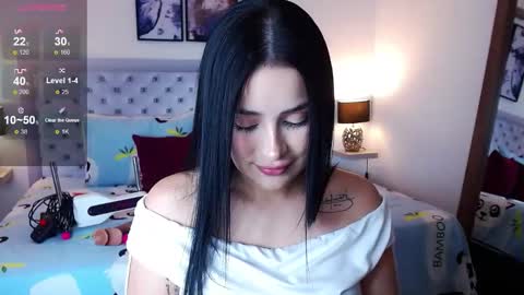   Sara  online show from October 7, 5:31 pm