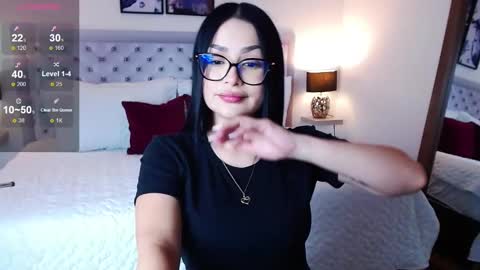   Sara  online show from February 13, 3:03 pm