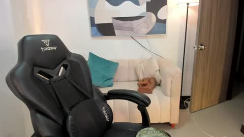 I am Sara  online show from April 21, 2:51 am