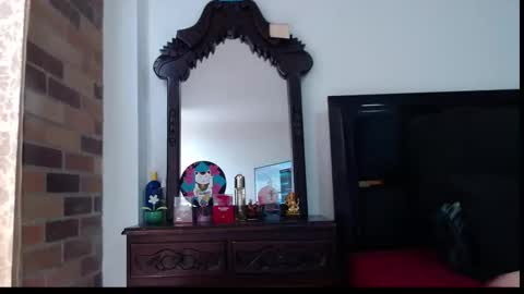 Sara online show from September 14, 4:30 pm