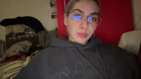 Sarrah online show from January 26, 3:14 pm