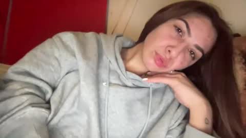 Sarrah online show from March 10, 2:06 am