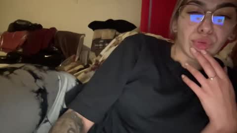 Sarrah online show from January 23, 11:47 pm