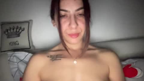 Sarrah online show from March 5, 9:37 pm