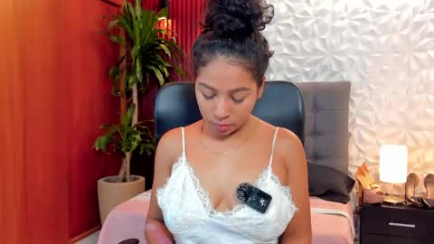 SASHA  online show from June 5, 1:16 pm