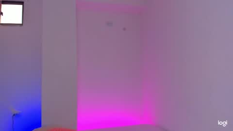 emy online show from March 4, 10:29 pm