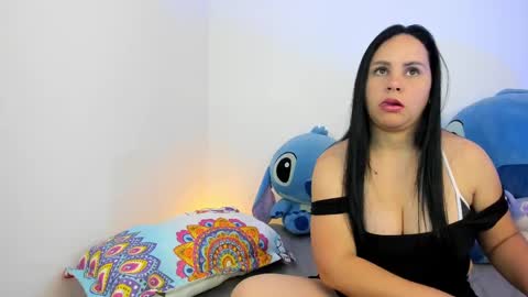 Snapshot of sasha_salgado chatting on October 30, 5:19 am Sacha Salgado online show from October 30, 5:19 am