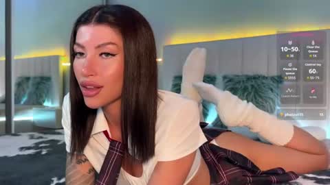 Hi everyone my name is Sasha   online show from June 18, 10:15 pm