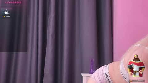 Sasha Vesmus online show from October 25, 9:04 pm