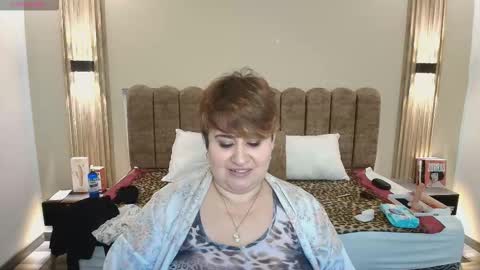 Snapshot of sasharosee2 chatting on September 20, 12:19 pm S A S H A R O S E online show from September 20, 12:19 pm