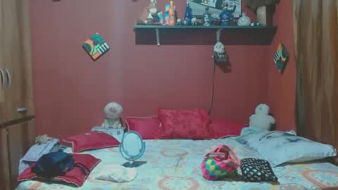 S A S H A R O S E online show from February 11, 12:09 pm