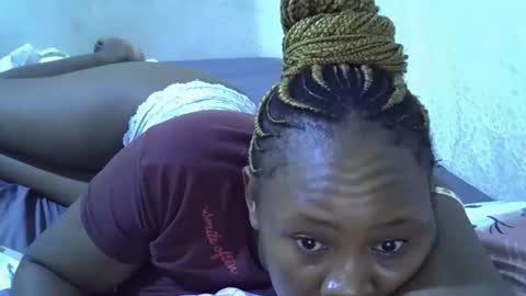 sassy_bella online show from June 5, 6:52 am
