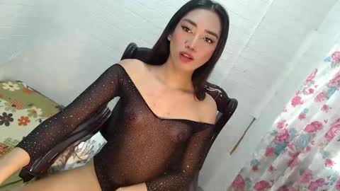 KEYLLA online show from April 1, 10:39 pm