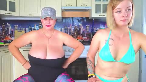 sassy_seasons online show from September 11, 1:56 pm