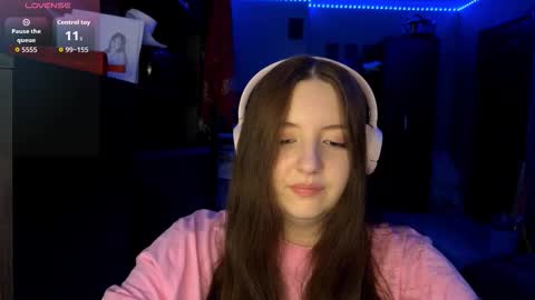 Snapshot of sassy_touch_heat_x3 chatting on September 8, 6:18 pm Marmulka or Mary online show from September 8, 6:18 pm
