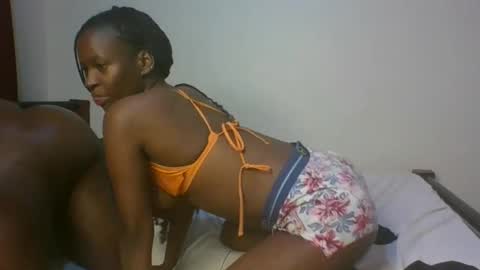 sassybrown25 online show from January 16, 1:03 am