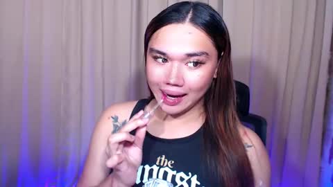 Snapshot of sassyffyra69 chatting on March 12, 7:35 am MARIO LABO online show from March 12, 7:35 am